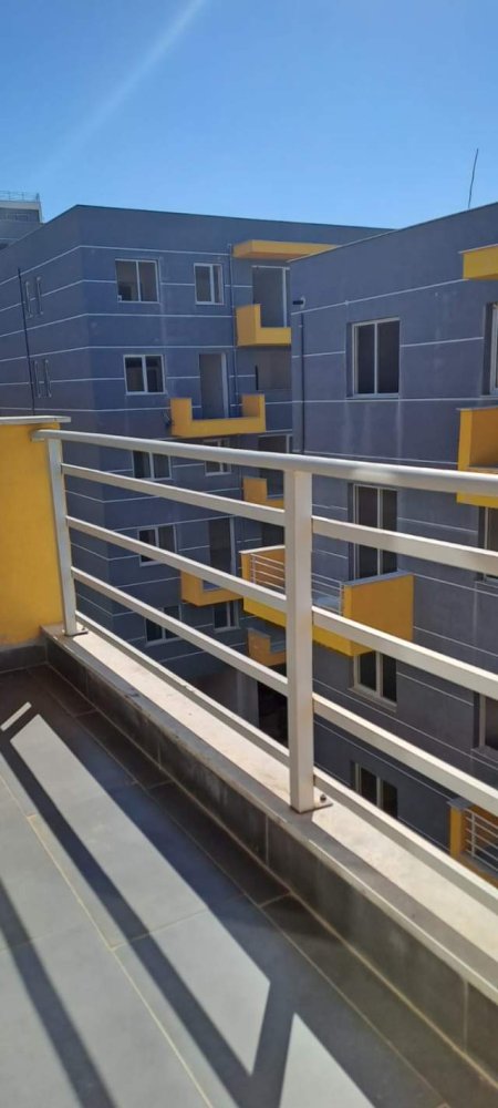 Tirane, jepet me qera apartament Kati 4, 74 m² 260 Euro (Shkoze)