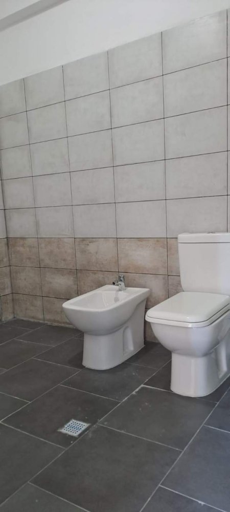 Tirane, jepet me qera apartament Kati 4, 74 m² 260 Euro (Shkoze)