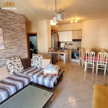 Durres, shes apartament Kati 7, 82 m² 75.000 Euro (Shkembi i Kavajes)