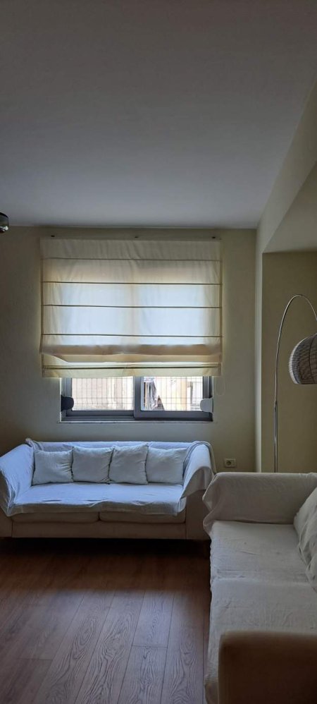 Tirane, jepet me qera apartament 1+1+A+BLK Kati 6, 60 m² 400 Euro (perballe kompleksit Dinamo)