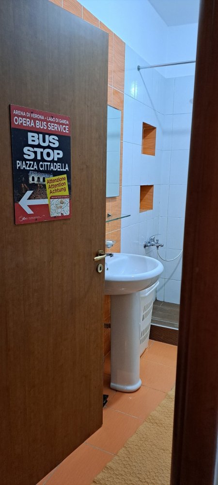 Tirane, jepet me qera apartament 1+1+A+BLK Kati 6, 60 m² 400 Euro (perballe kompleksit Dinamo)