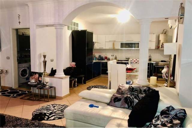 Vlore, shitet apartament 1+1+A+BLK Kati 6, 84 m² 78.000