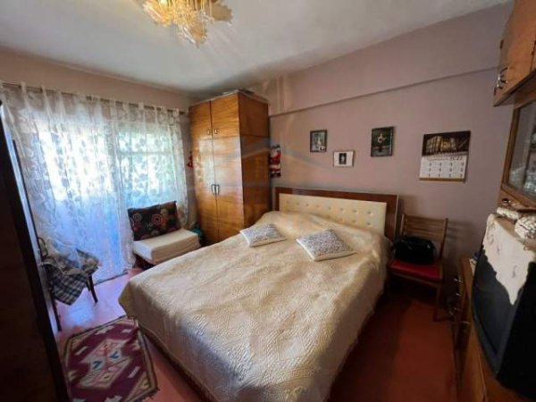 Korce, shitet apartament 2+1+BLK Kati 5, 74 m² 26.500 Euro (Lagjia 16, Korçë)