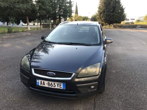 Tirane, shes makine Ford focus Viti 2006, 3.000 Euro
