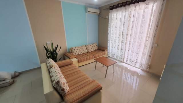 Tirane, jepet me qera apartament 2+1+BLK Kati 5, 98 m² 45.000 Leke (Yzberisht)