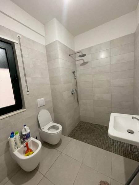 Tirane, jepet me qera 2+1+BLK Kati 2, 400 Euro