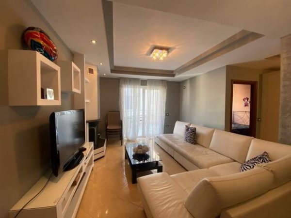 Vlore, shitet apartament 2+1 Kati 3, 120 m² 165.000 Euro (Lungomare)