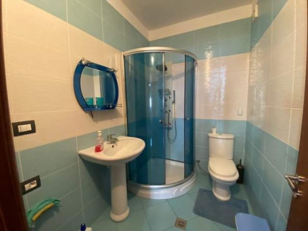 Vlore, shitet apartament 2+1 Kati 3, 120 m² 165.000 Euro (Lungomare)