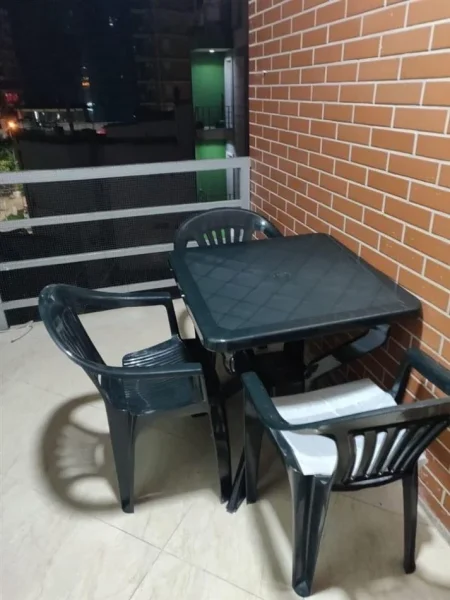 Tirane, jepet me qera apartament 1+1+Ballkon Kati 4, 68 m² 500 € (Kryqezimi i Selvise prane Black Diamond Hotel ( rruga Siri Kodra))