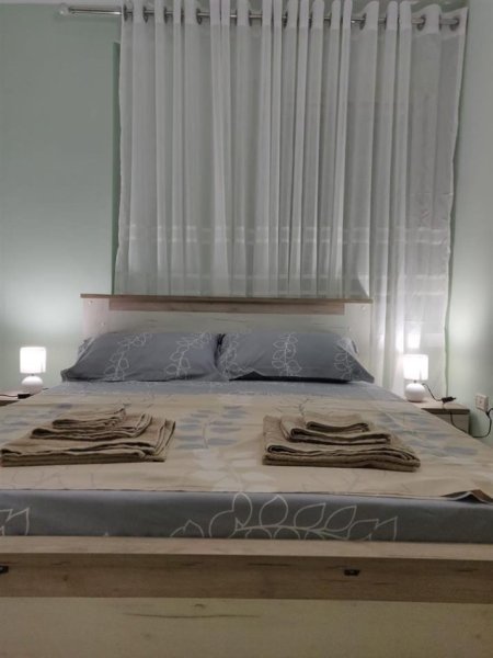 Tirane, jepet me qera apartament 1+1+Ballkon Kati 4, 68 m² 500 € (rruga Siri Kodra)