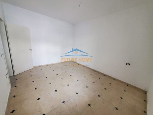 Shitet, Apartament 1+1, Fresk, Tiranë