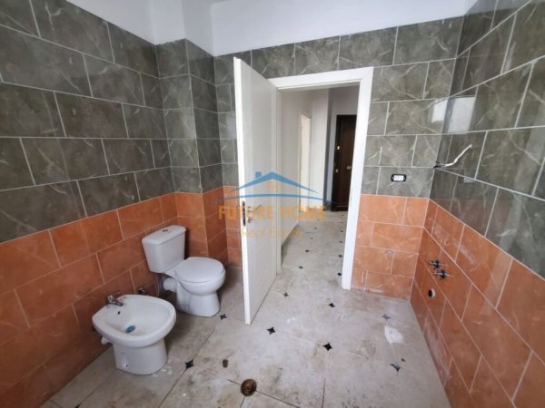 Shitet, Apartament 1+1, Fresk, Tiranë
