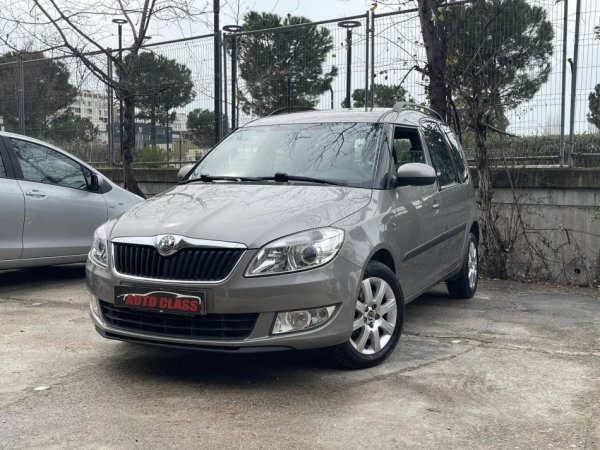 Tirane, shes makine SKODA ROOMSTER Nafte, gri e erret manuale Klima 210.000 km 5.700 €