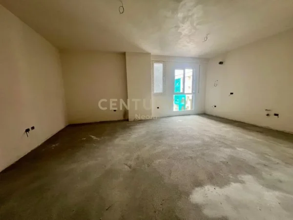 Tirane, shitet apartament 2+1+Aneks+Ballkon Kati 4, 112 m² 128.600 € (Neom110448)