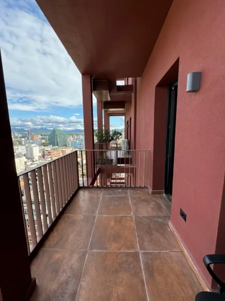 Tirane, jepet me qera ambjent biznesi Kati 18, 160 m² 1.500 € 