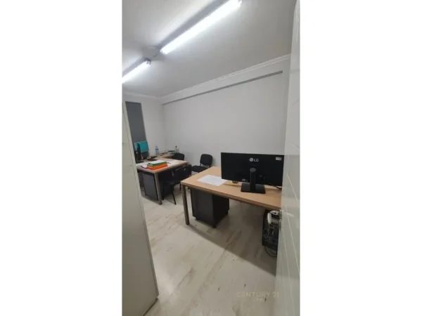 Tirane, shes apartament 2+1+Aneks+Ballkon Kati 6, 93 m² 185.000 € (SALI BUTKA)