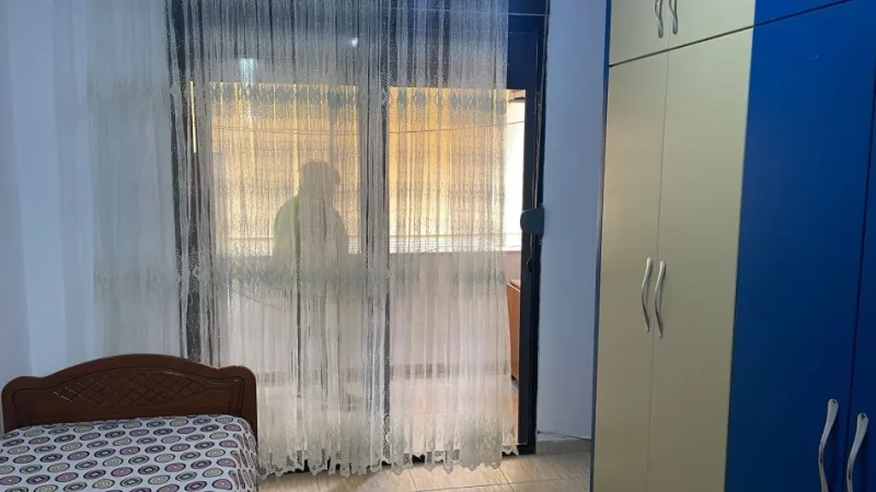 Tirane, jepet me qera apartament duplex 2+1 Kati 2, 100 m² 450 € (Astir)