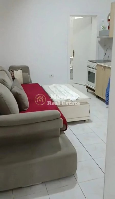 Tirane, jepet me qera shtepi 1+1 Kati 1, 60 m² 350 € (Spitali Amerikan 2)