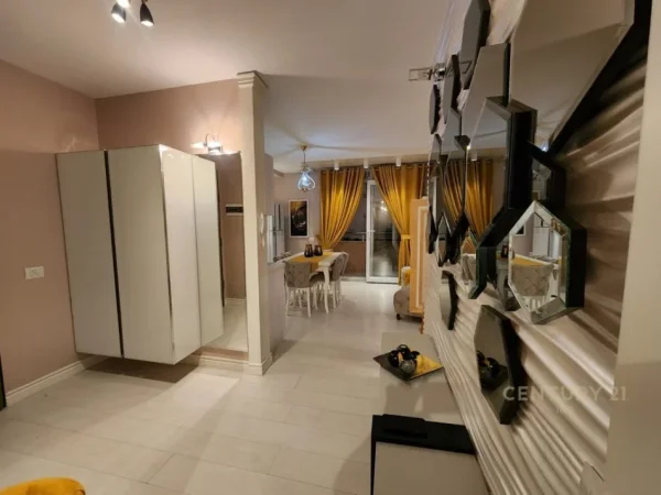 Tirane, jepet me qera apartament 2+1+Aneks+Ballkon Kati 2, 104 m² 1.500 € (KOPSHTI ZOOLOGJIK)