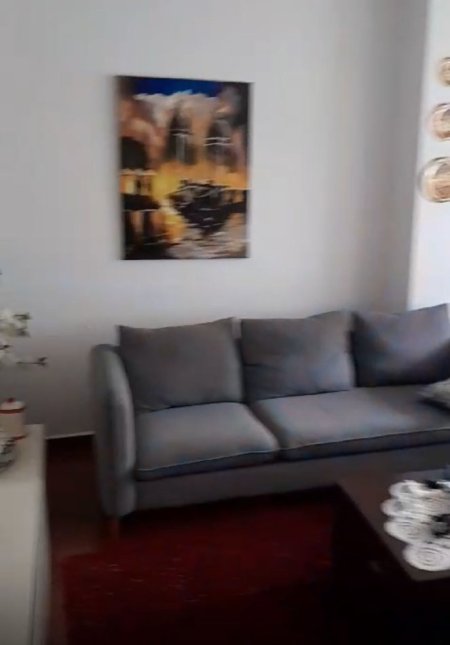 Tirane, jepet me qera apartament 3+1 Kati 6, 95 m² 450 € (Rruga e Durresit)