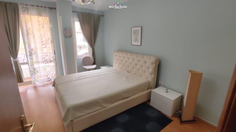Tirane, jepet me qera apartament 2+1 Kati 2, 100 m² 600 € (komuna e parisit)