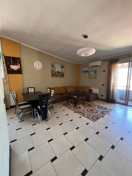 Tirane, jepet me qera apartament 2+1+Ballkon Kati 7, 110 m² 600 € (QIRA APARTAMENT 2+1 TEK ELEONORA!)