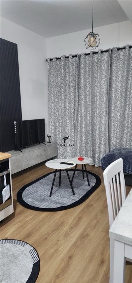 Tirane, jepet me qera garsonier 1+1 Kati 1, 45 m² 370 € (ALI DEMI)