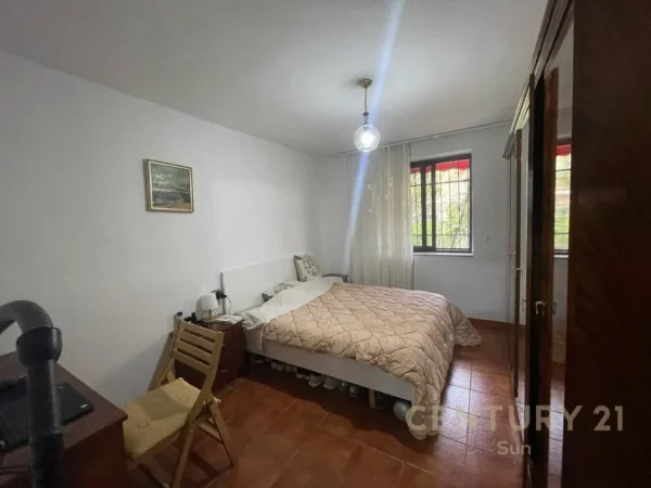 Tirane, jepet me qera apartament 2+1+Aneks+Ballkon Kati 1, 133 m² 2.500 € (Vasil Shanto)