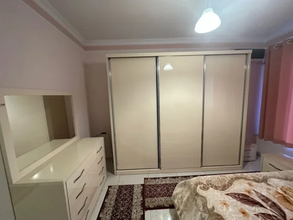 Tirane, shitet apartament 2+1+Ballkon Kati 9, 95 m² 124.000 € (Bulevardi blu)
