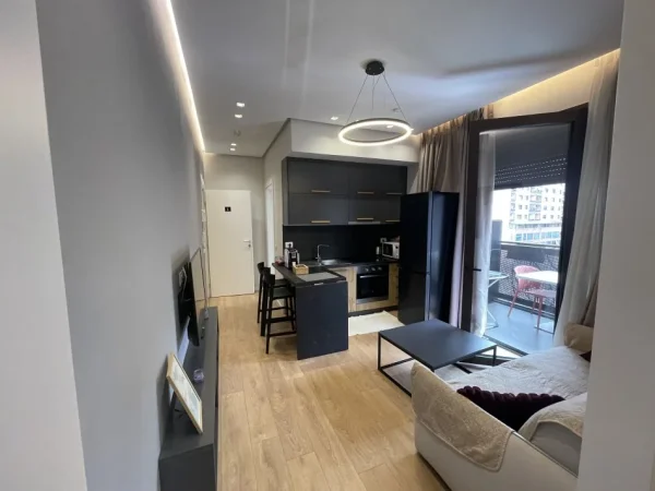 Tirane, shitet apartament 1+1 Kati 4, 216 m² (Barrikadave)