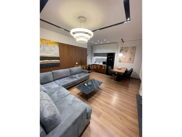 Tirane, shitet apartament Kati 8, 96 m² 198.000 € 