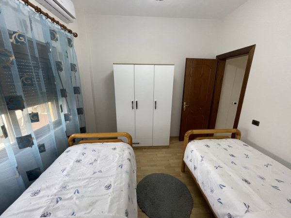 Tirane, jepet me qera apartament 2+1 Kati 2, 90 m² 650 € (Sauk i vjeter)