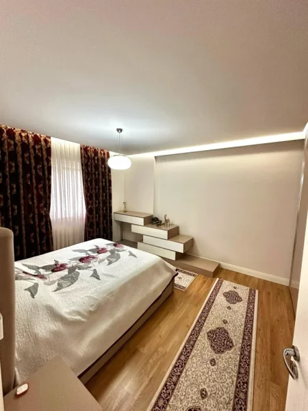 ✨ SHITET: 2+1+Ballkon ( 📍 Kop. Zoologjik - Rr. Eduard Mano) Totalisht i Arreduar & Investuar --  Kati 3, 107 m² (225.000 Euro)