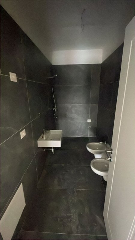 Tirane, shitet apartament 1+1 Kati 4, 87 m² 149.000 € (Filip Jano)