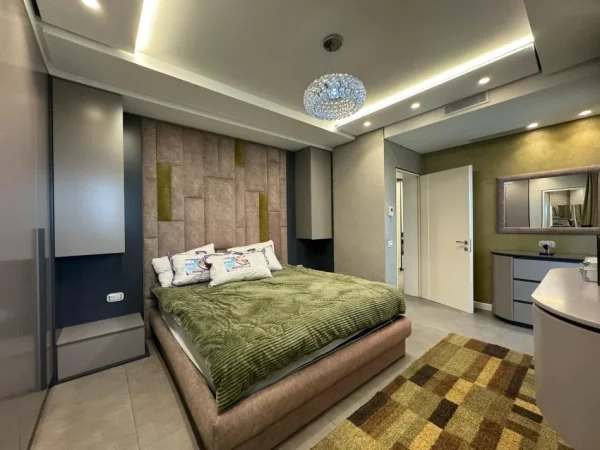 Tirane, shitet apartament Kati 4, 153 m² 200.000 € 