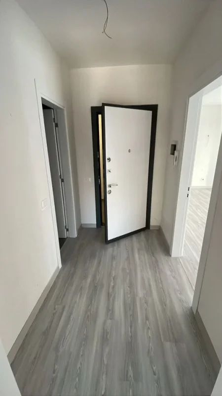 Tirane, shitet apartament 1+1+Ballkon Kati 4, 86 m² 149.000 € (Rruga Filip Jano)