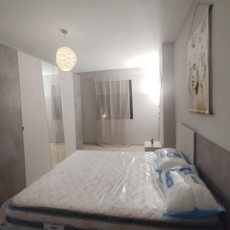 Jepet me qera apartament 2+1+Ballkon Kati 2, 500 € (Rruga 5 Maji)
