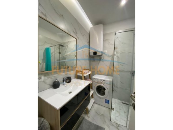 Tirane, jepet me qera 1+1 Kati 4, 65 m² 700 € (21 dhjetori)