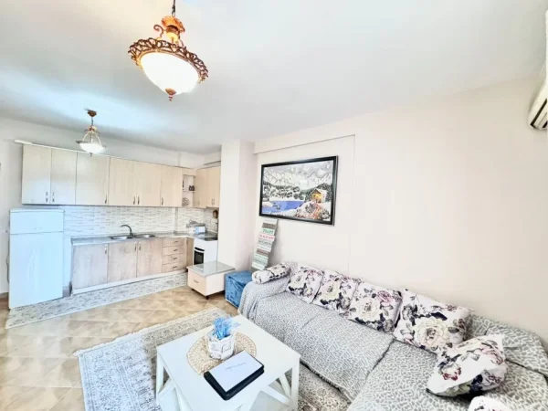 Tirane, jepet me qera apartament 2+1+Aneks Kati 3, 78 m² 450 € (yzberisht)