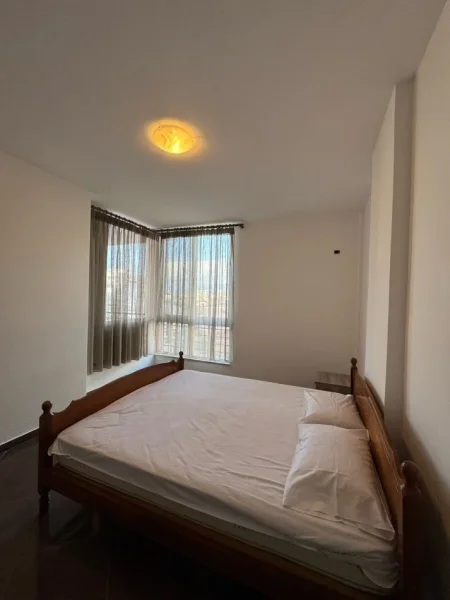 Tirane, jepet me qera apartament Kati 3, 80 m² 450 € (JEPET ME QERA SHTEPIA 2+1 NE ASTIR TEK PALLATET FRATARI VETEM 450 EURO NE MUAJ)
