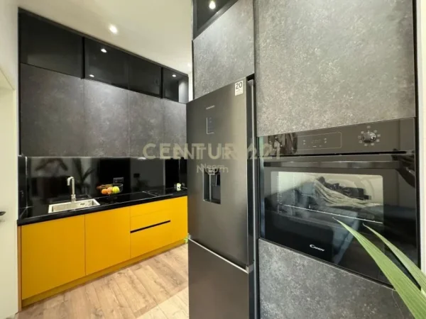 Tirane, jepet me qera apartament 1+1 Kati 6, 74 m² 600 € (Liqeni i Thate)
