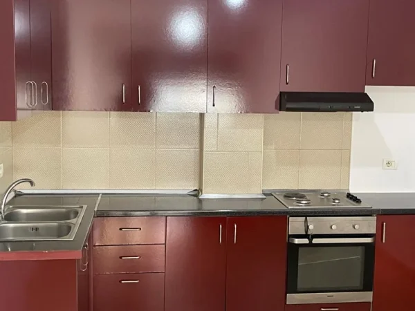 Tirane, jepet me qera apartament 1+1+Ballkon Kati 5, 65 m² 350 € (ASTIR (TEODOR KEKO))