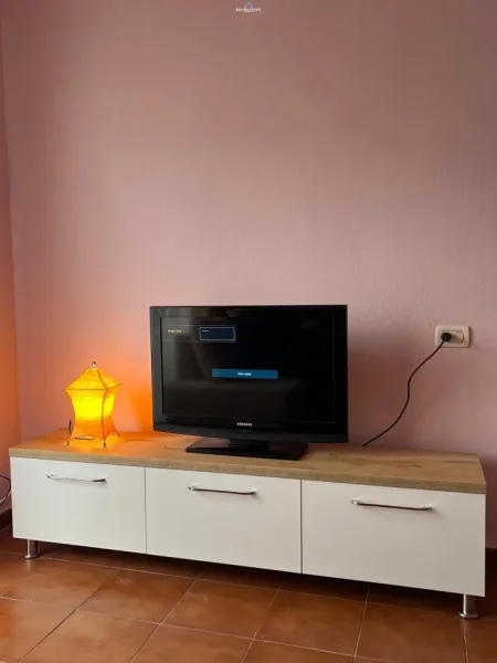 Tirane, jepet me qera apartament 1+1+Ballkon Kati 6, 60 m² 420 € (Rruga e Elbasanit, prane Higjenes)