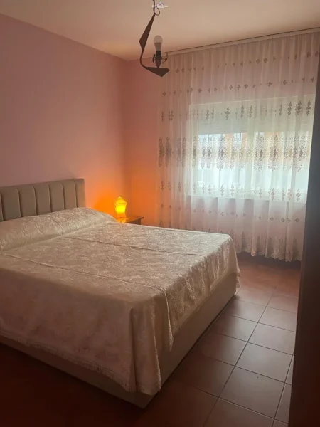 Tirane, jepet me qera apartament 1+1+Ballkon Kati 6, 60 m² 420 € (Rruga e Elbasanit, prane Higjenes)