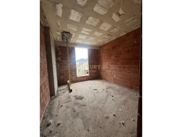 Tirane, shitet apartament 1+1 Kati 2, 78 m² 117.285 € (Ali Demi)