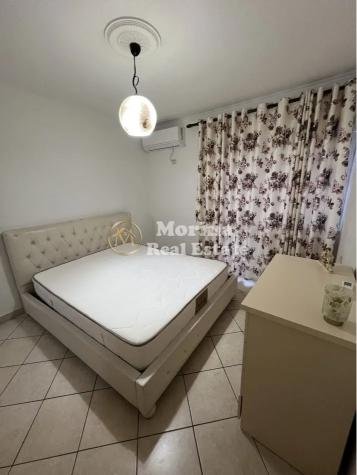 Tirane, jepet me qera apartament 2+1 Kati 4, 86 m² 600 € (Komuna e Parisit)