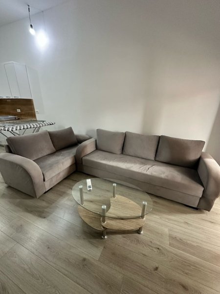 Tirane, jepet me qera apartament 2+1+Ballkon Kati 7, 90 m² 550 € (Kompleksi Golden Park (prane Amerikan 3))
