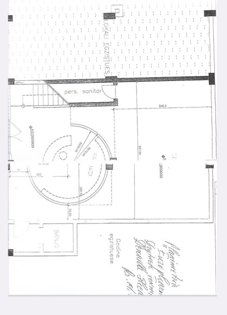 Tirane, jepet me qera ambjent biznesi Kati 0, 220 m² 5.000 € (MYSLYM SHYRI)