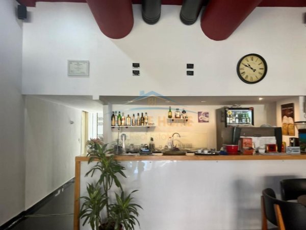 Shitet, Ambjent Biznesi Bar, Myslym Shyri, Tirane