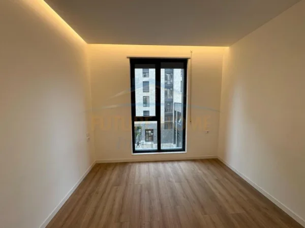 Tirane, shitet apartament 2+1+Aneks+Ballkon Kati 2, 103 m² 189.500 € (porcelan)